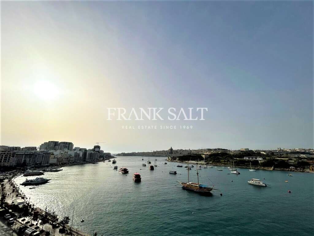 3 bedrooms Penthouse in Sliema, Malta No. 373