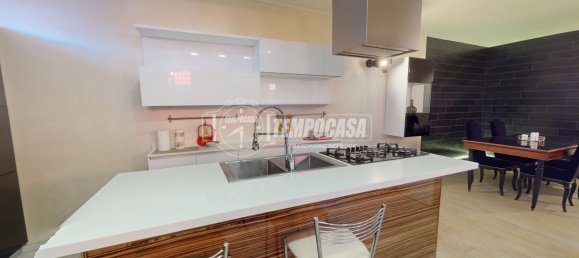 Вилла с 4 комнатами в Ладисполи, Италия № 147911 15