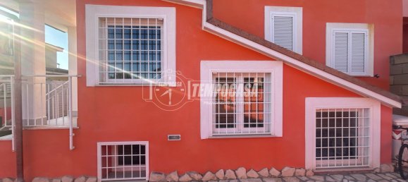 Вилла с 4 комнатами в Ладисполи, Италия № 147911 25