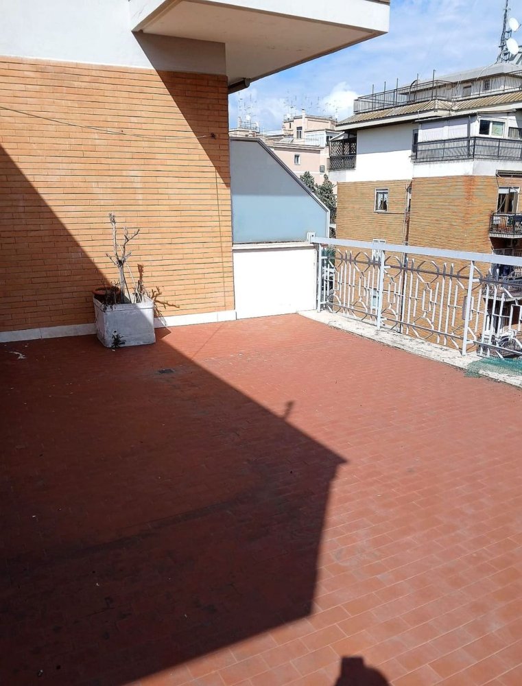 4 rooms Penthouse in Rome, Italy No. 46814