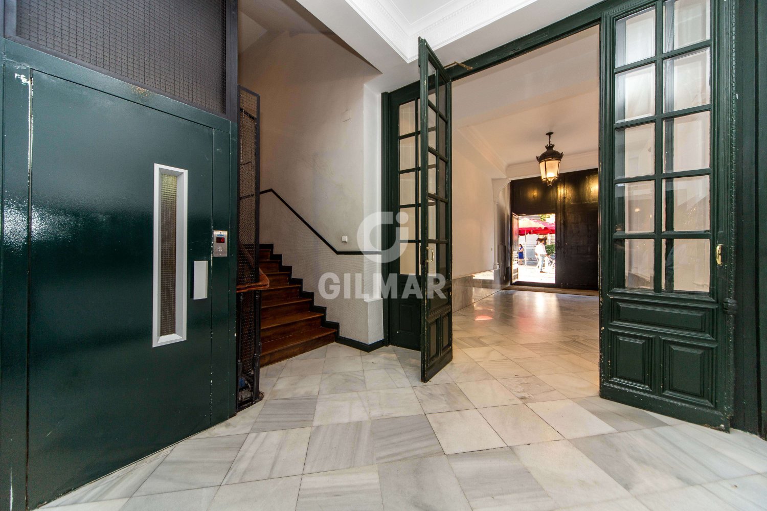 Квартира с 6 спальнями в Мадрид, Испания № 64836