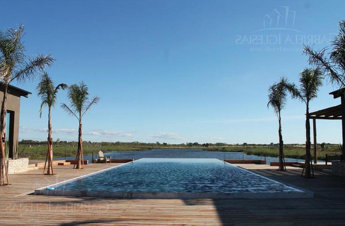  Land in Escobar, Argentina No. 44411