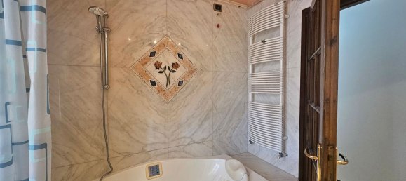 5-salle Maison à Carrara, Italy No. 275382 23