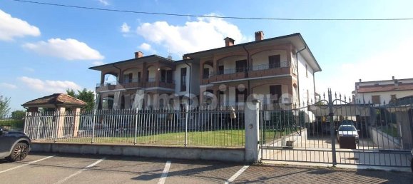 6 bedrooms Villa in Cadeo, Italy No. 313577 5