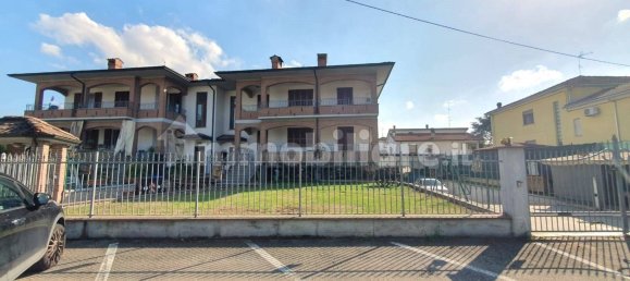 6 bedrooms Villa in Cadeo, Italy No. 313577 4