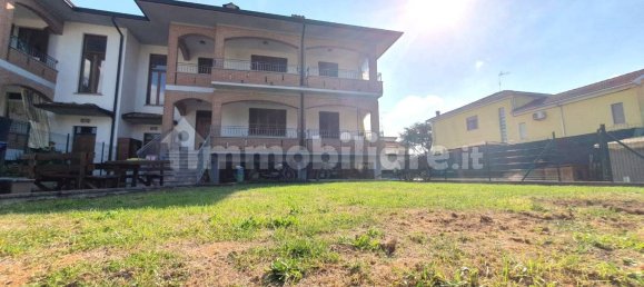 6 bedrooms Villa in Cadeo, Italy No. 313577 3