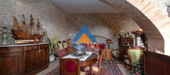 5 bedrooms House in Montecchio, Italy No. 353849 41