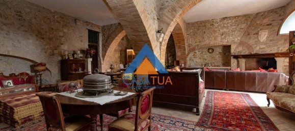 5 bedrooms House in Montecchio, Italy No. 353849 42