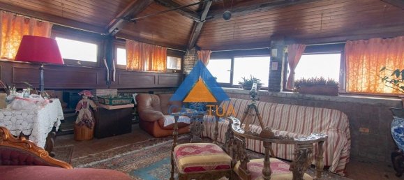 5 bedrooms House in Montecchio, Italy No. 353849 31