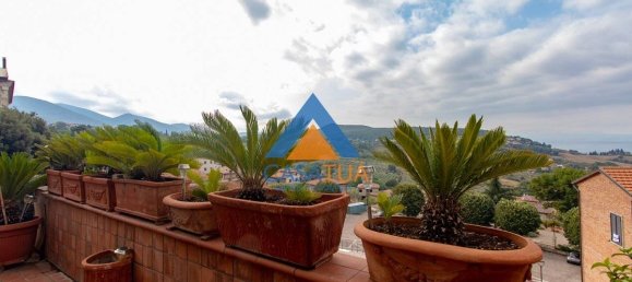 5 bedrooms House in Montecchio, Italy No. 353849 11