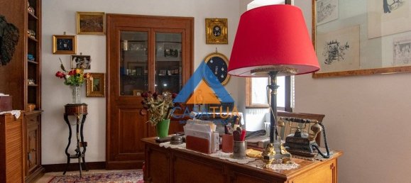 5 bedrooms House in Montecchio, Italy No. 353849 20