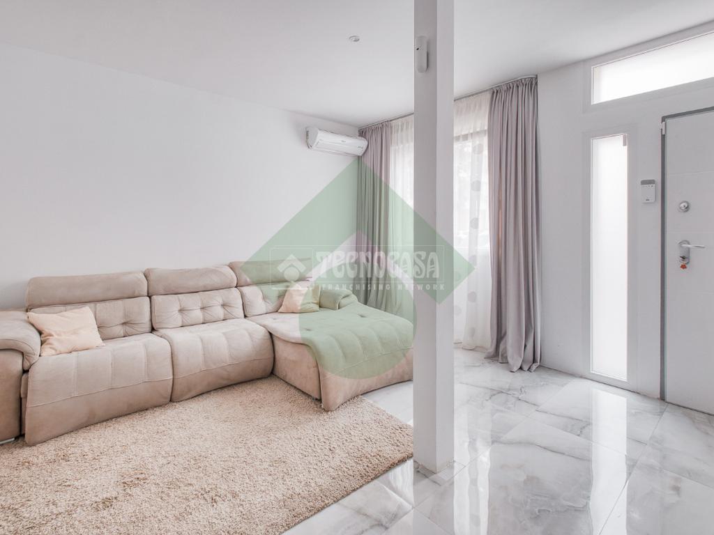 3 rooms Apartment in Madrid, Spain No. 216379