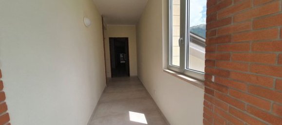 7غرفة شقة في Isernia, Italy رقم 29115 7