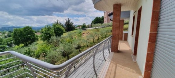 7غرفة شقة في Isernia, Italy رقم 29115 18