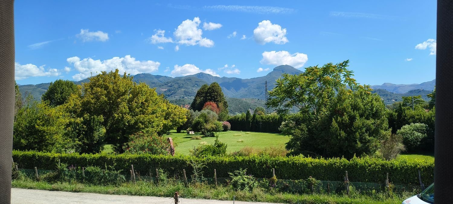 Villa de 12 habitaciónes en Pietrasanta, Italy No. 258695