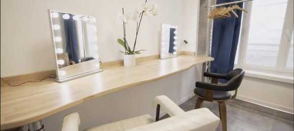 Apartamento de 5 dormitorios en Courbevoie, France No. 180019 4