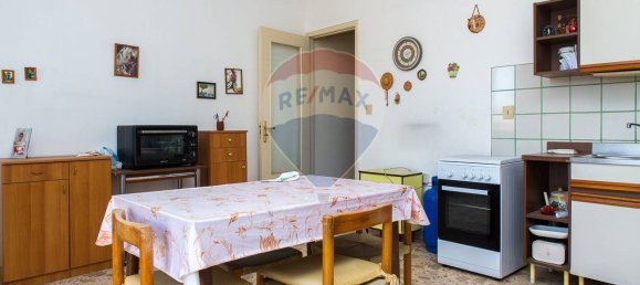 3 Schlafzimmer Wohnung in Valverde, Italy, Nr. 322603 18