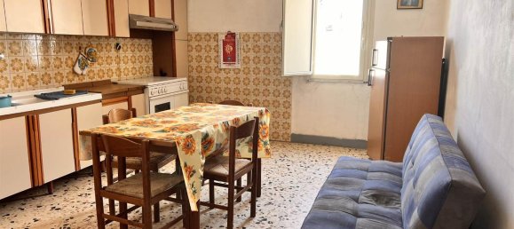 Квартира с 2 комнатами в Шакка, Италия № 157995 7