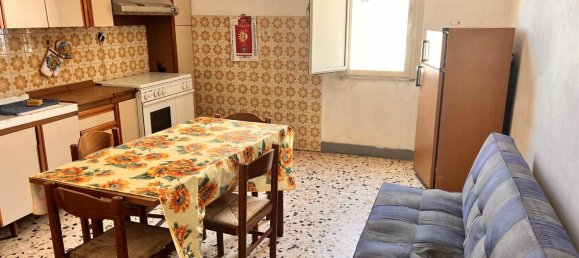 Квартира с 2 комнатами в Шакка, Италия № 157995 5