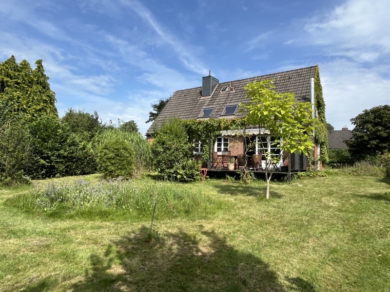 Adosado de 5 habitaciónes en Steinburg, Germany No. 355551