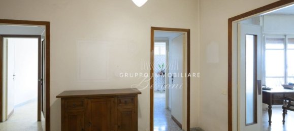 2 bedrooms Apartment in Rome, Italy No. 323069 7