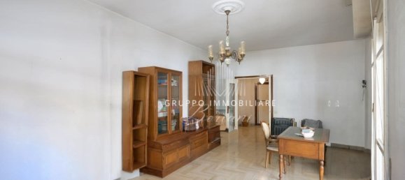 2 bedrooms Apartment in Rome, Italy No. 323069 11