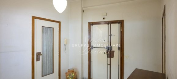 2 bedrooms Apartment in Rome, Italy No. 323069 5