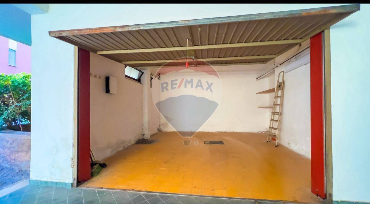 24m² Garage in Formia, Italy No. 294825