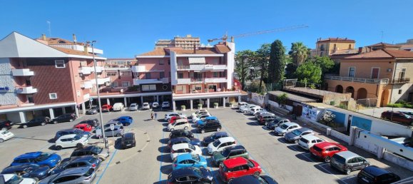 3 Schlafzimmer Wohnung in Termoli, Italy, Nr. 381786 32