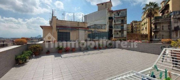 Ático de 2 dormitorios en Naples, Italy No. 14190 11
