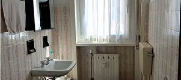 3-salle Appartement à Maslianico, Italy No. 307018 9