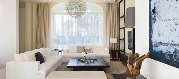 Villa de 5 dormitorios en Pervolia, Cyprus No. 82330 8