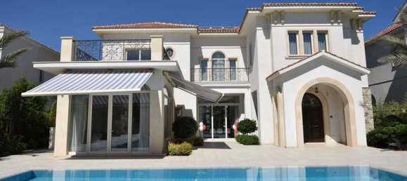 Villa de 5 dormitorios en Pervolia, Cyprus No. 82330 2