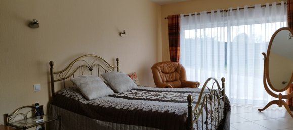 Дом с 4 спальнями в Сель-сюр-Шер, Франция № 70290 7