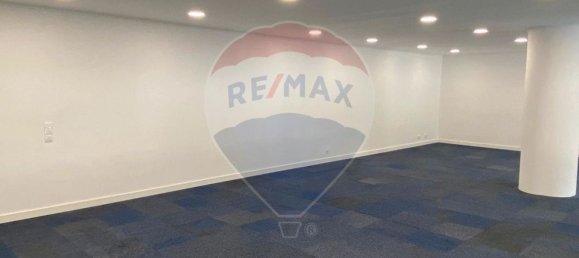 125m² Office in Lisbon, Portugal No. 71970 24