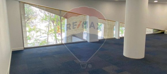 125m² Office in Lisbon, Portugal No. 71970 8