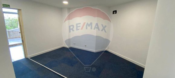 125m² Office in Lisbon, Portugal No. 71970 11