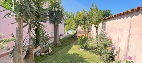 Casa de 5 habitaciónes en Ardea, Italy No. 20816 40