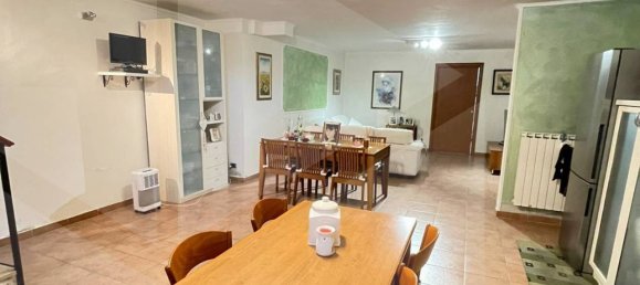 Casa de 5 habitaciónes en Ardea, Italy No. 20816 31