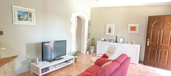 Casa de 5 habitaciónes en Ardea, Italy No. 20816 14