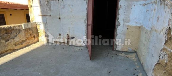 Здание с 3 комнатами в Багерия, Италия № 151293 7