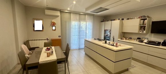 5 Schlafzimmer Wohnung in Misterbianco, Italy, Nr. 338687 6