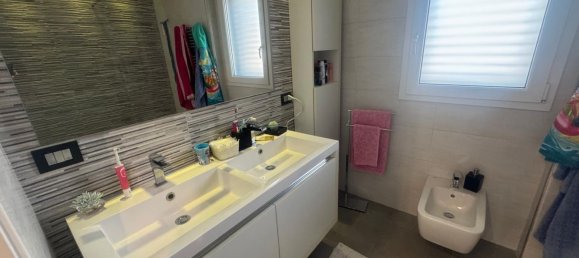 5 Schlafzimmer Wohnung in Misterbianco, Italy, Nr. 338687 13