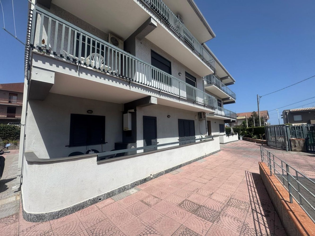 5 Schlafzimmer Wohnung in Misterbianco, Italy, Nr. 338687