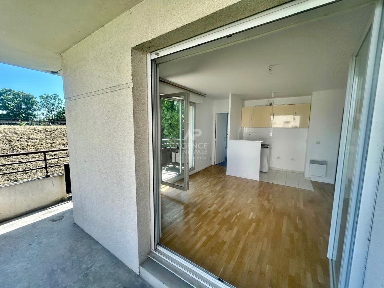 Estudio en Carrieres-sous-Poissy, France No. 143521