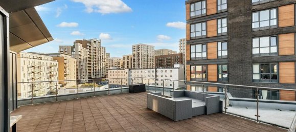 3 bedrooms Apartment in London, United Kingdom No. 4562 2