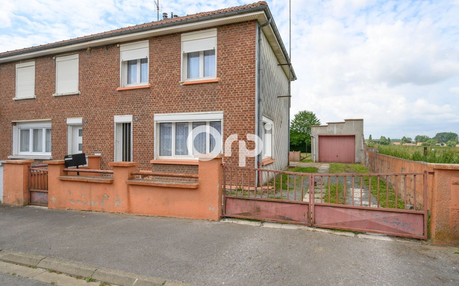 4 rooms House in Feignies, France No. 297402