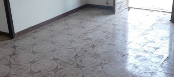 2-salle Appartement à Toffia, Italy No. 121360 8