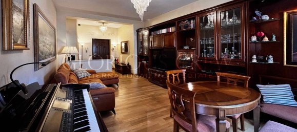 3 bedrooms Apartment in Rome, Italy No. 14243 6