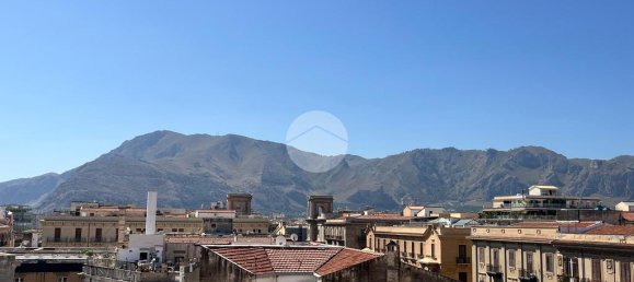 5 bedrooms Apartment in Palermo, Italy No. 322172 9